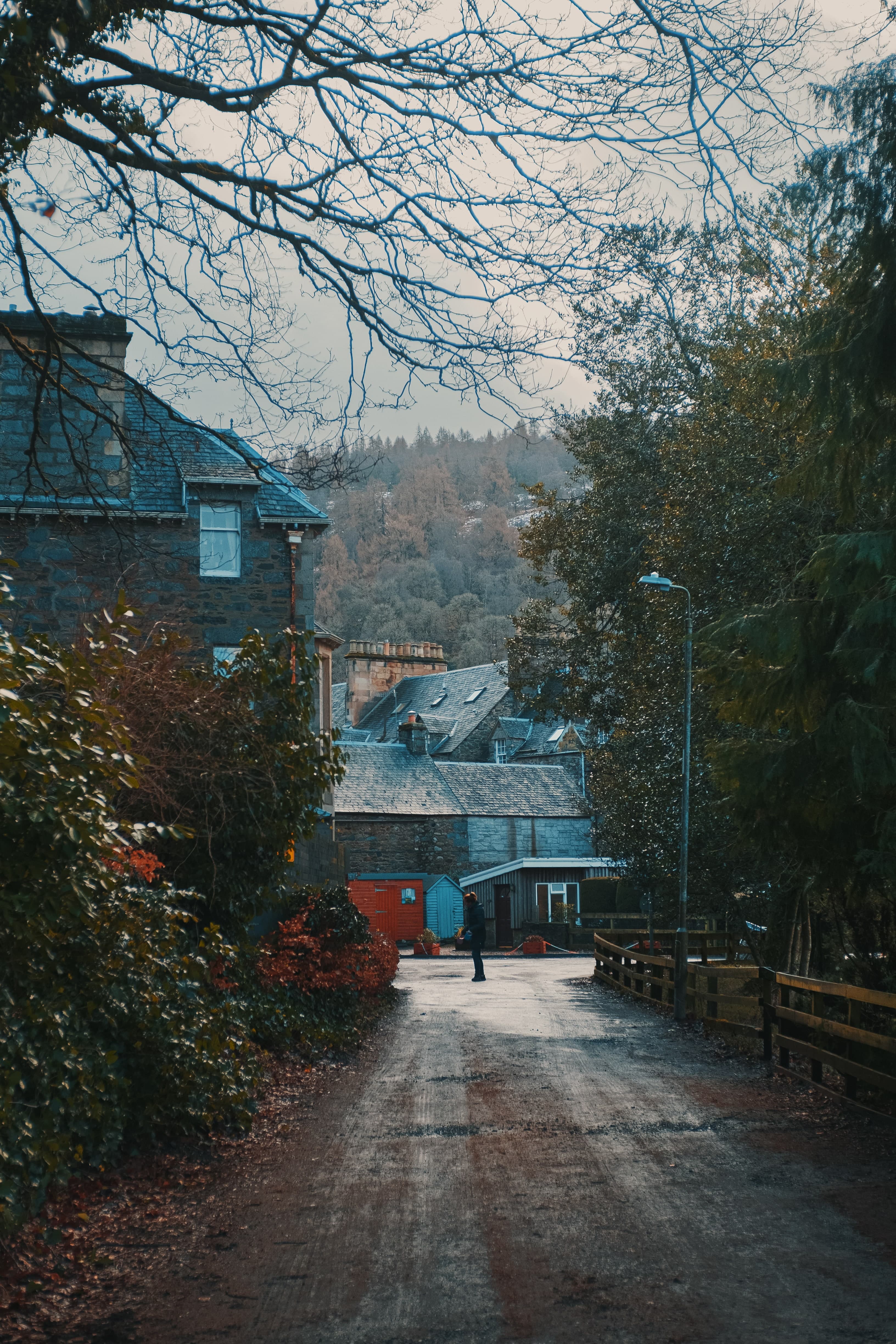 Impression in Shadow